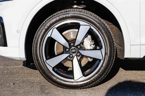 Used 2022 Audi Q5 2.0T Prestige image 9