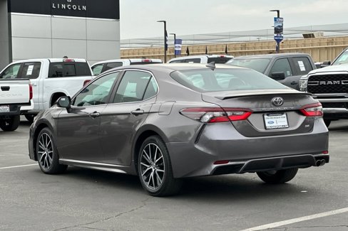 Used 2022 Toyota Camry SE image 7