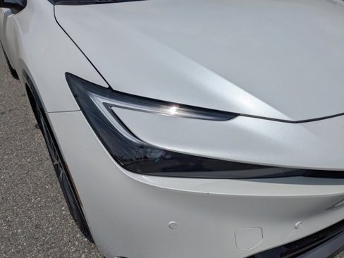 New 2025 Toyota Prius XLE image 20