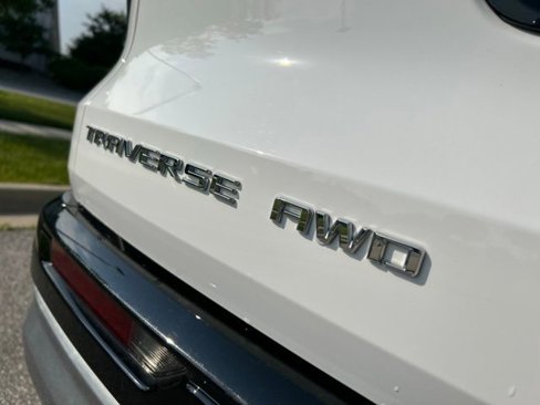 Used 2024 Chevrolet Traverse RS image 48