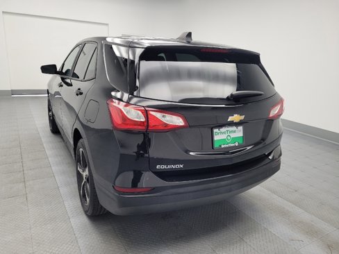 Used 2020 Chevrolet Equinox LS w/ LS Convenience Package image 6