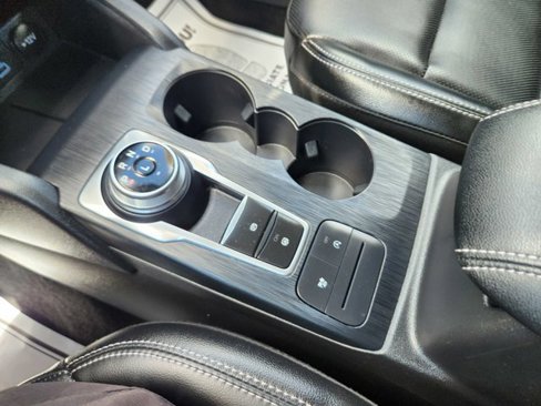 Used 2022 Ford Escape SEL image 12