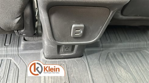 Used 2022 GMC Terrain SLE image 28