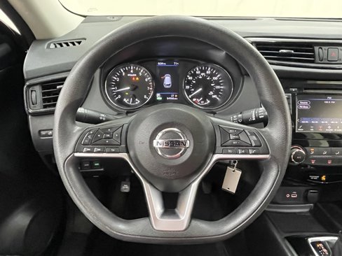 Used 2019 Nissan Rogue S image 22