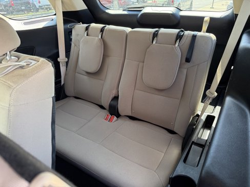 Used 2021 Ford Explorer 2WD image 18