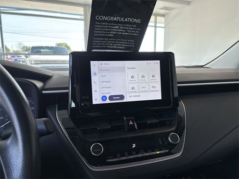 Used 2023 Toyota Corolla LE image 22