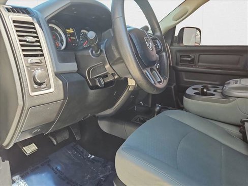 Used 2016 RAM 2500 Tradesman w/ Chrome Appearance Group image 9