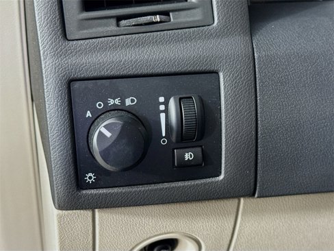 Used 2006 Chrysler 300 SRT8 w/ SRT Option Group II image 10