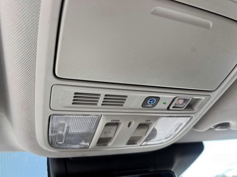 Certified 2018 Honda Accord Touring image 33
