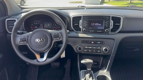 Used 2018 Kia Sportage LX image 9