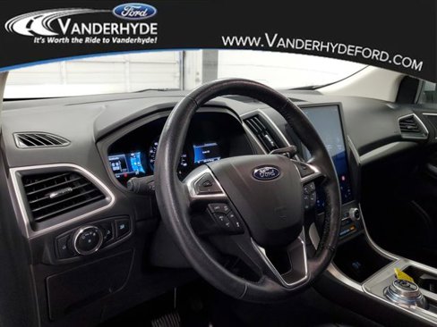 Used 2023 Ford Edge SEL image 19