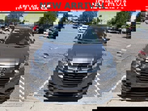 Used 2016 Honda HR-V LX image 2