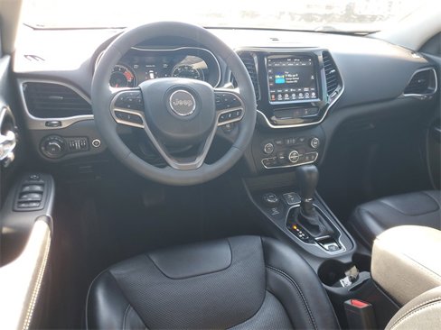 Used 2022 Jeep Cherokee Limited image 13