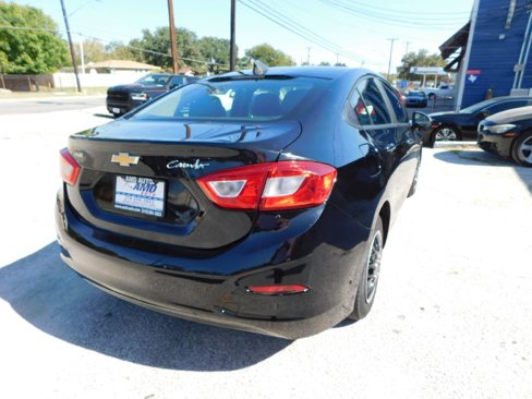 Used 2018 Chevrolet Cruze LS image 7