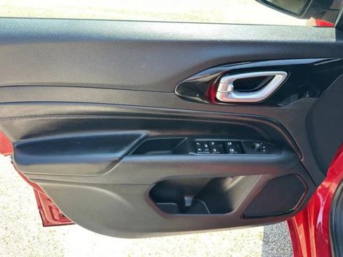 Certified 2022 Jeep Compass Limited image 27
