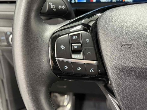 Used 2023 Ford Escape Platinum image 17