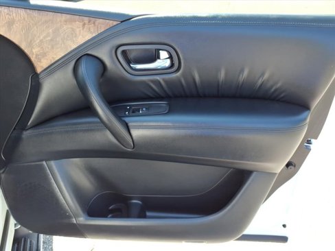 Used 2021 Nissan Armada SL w/ Captain's Chairs Package image 17