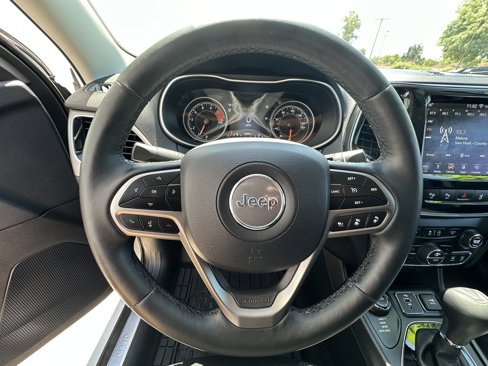 Used 2019 Jeep Cherokee Limited w/ Luxury Group image 20