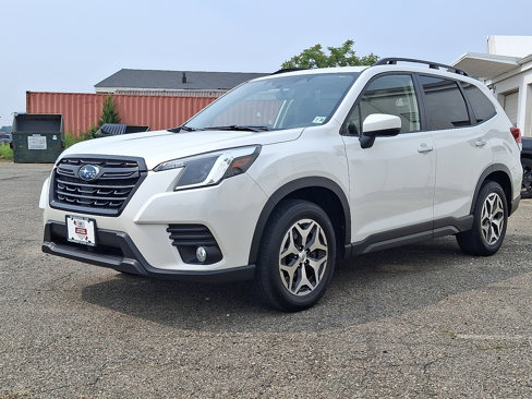 Certified 2023 Subaru Forester Premium image 3