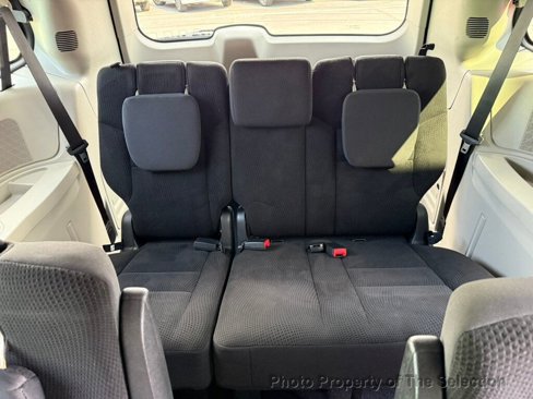 Used 2019 Dodge Grand Caravan SE image 34