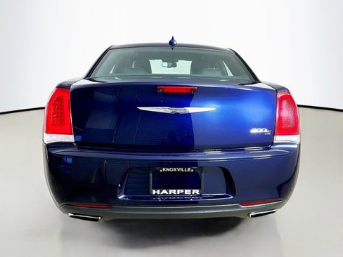 Used 2016 Chrysler 300 S image 8