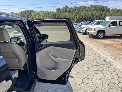 Used 2017 Ford Escape Titanium image 14