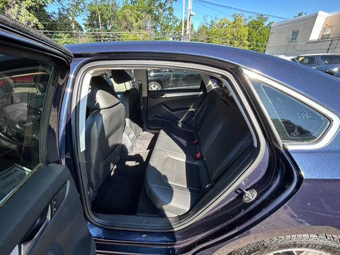 Used 2012 Volkswagen Passat 2.5 SE image 7