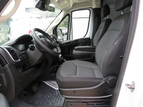 Used 2025 RAM ProMaster 3500 w/ Quick Order Package 22G SLT image 4