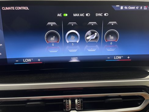Used 2023 BMW 330i Sedan w/ Premium Package image 21