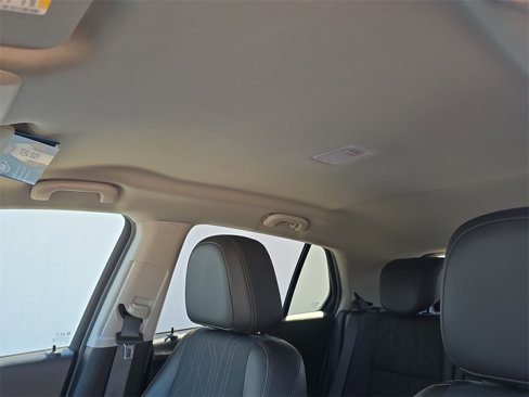 Certified 2022 Chevrolet Trax LT w/ Midnight Edition image 19