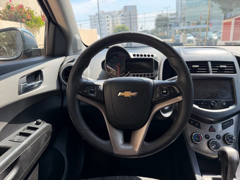 Used 2013 Chevrolet Sonic LT image 9