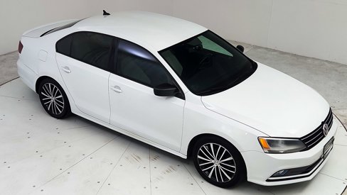 Used 2016 Volkswagen Jetta Sport image 13