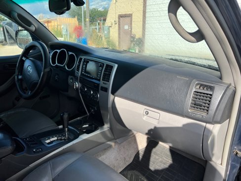 Used 2004 Toyota 4Runner Limited image 16
