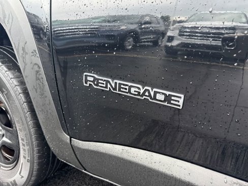 Used 2018 Jeep Renegade Sport w/ Power & Air Group image 20