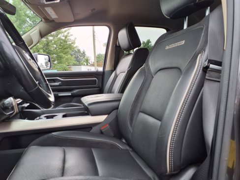 Used 2020 RAM 1500 Laramie image 27