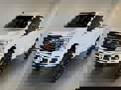 Used 2020 Ford F150 XLT image 3