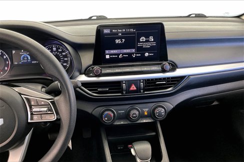 Used 2022 Kia Forte LXS image 6