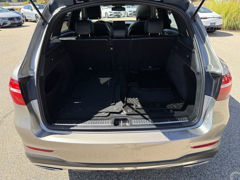 Used 2019 Mercedes-Benz GLC 300 4MATIC image 24