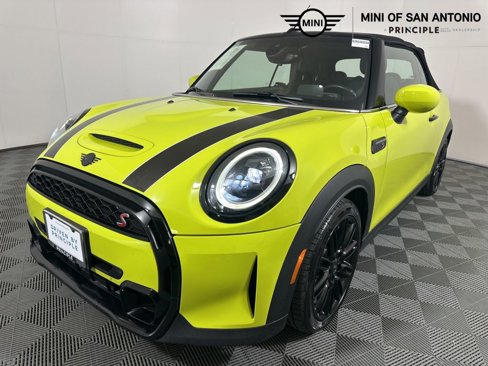 Certified 2022 MINI Cooper S image 1