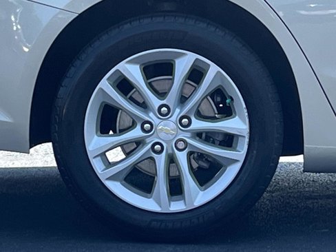 Used 2016 Chevrolet Malibu LT image 24