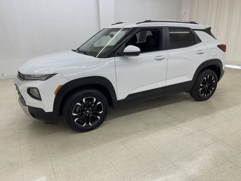Used 2022 Chevrolet TrailBlazer LT w/ LPO, Blackout Package image 1
