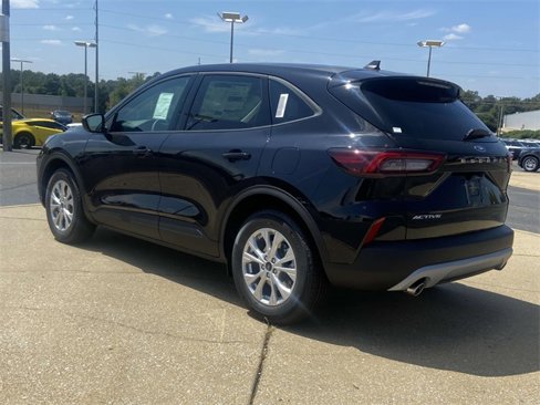 New 2025 Ford Escape Active image 4