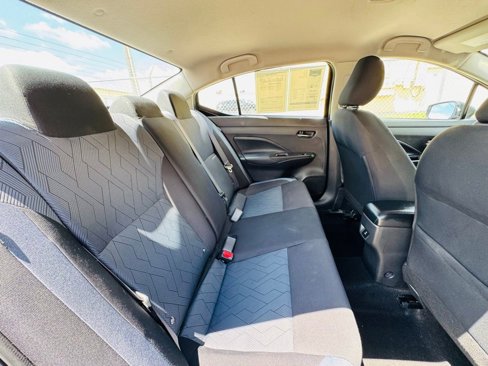Used 2023 Nissan Versa SV image 14