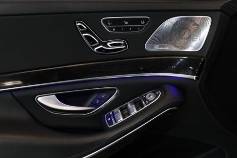 Certified 2019 Mercedes-Benz S 560 4MATIC Sedan image 3