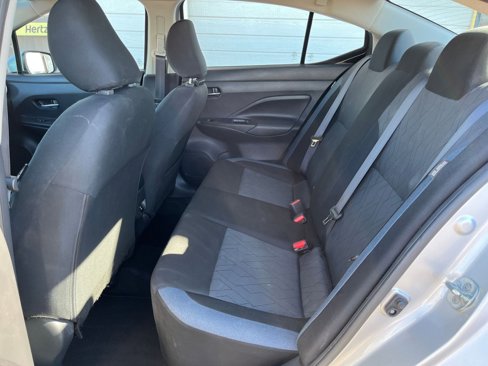 Used 2023 Nissan Versa SV image 23