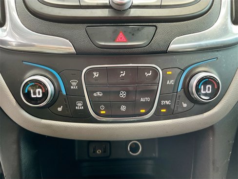 Used 2018 Chevrolet Equinox LT w/ Sun & Infotainment Package image 15