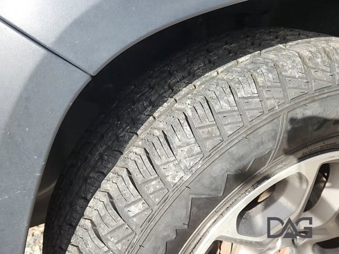 Used 2021 Jeep Cherokee Trailhawk image 13