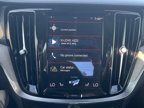 Used 2021 Volvo S60 T6 Inscription image 11