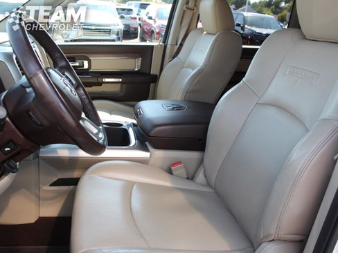 Used 2016 RAM 1500 Laramie w/ Convenience Group image 11