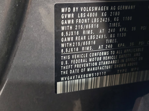 Used 2016 Volkswagen Tiguan S image 33